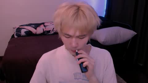 rennuts online show from March 17, 7:23 am