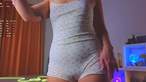 renochka online show from October 9, 1:09 pm