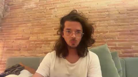 Snapshot of renzo_899 chatting on May 10, 10:26 pm Renzo online show from May 10, 10:26 pm