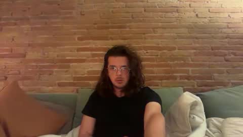 Snapshot of renzo_899 chatting on May 16, 2:19 am Renzo online show from May 16, 2:19 am