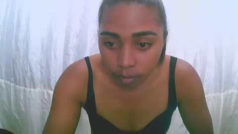 Snapshot of rephaleta chatting on April 8, 10:37 am Rephaleta online show from April 8, 10:37 am
