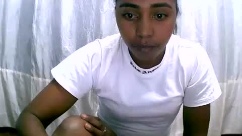Snapshot of rephaleta chatting on May 28, 10:56 am Rephaleta online show from May 28, 10:56 am