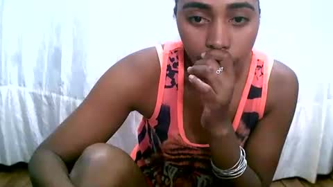 Snapshot of rephaleta chatting on May 29, 10:57 am Rephaleta online show from May 29, 10:57 am