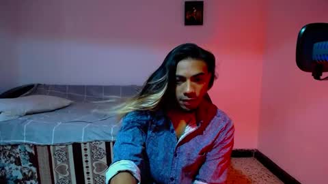 Snapshot of restrainged chatting on January 14, 12:45 pm Rest online show from January 14, 12:45 pm