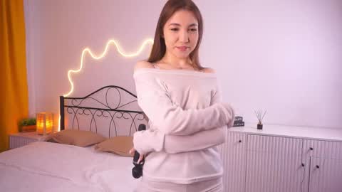 Olivia online show from March 30, 4:08 pm