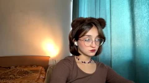 Snapshot of rethamillion chatting on March 20, 5:23 am Carolina online show from March 20, 5:23 am