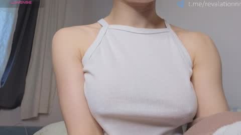 Snapshot of revalation_ chatting on April 10, 3:28 pm Ewiwi online show from April 10, 3:28 pm