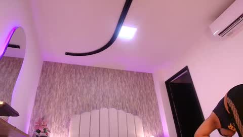 REVEN online show from December 14, 3:01 am