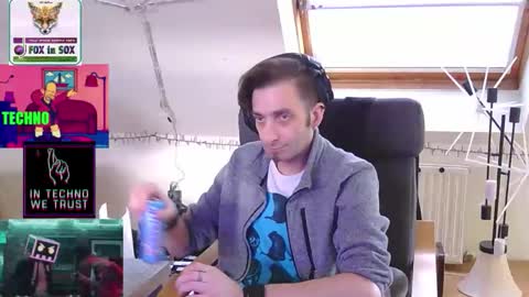 Snapshot of revilo80 chatting on February 1, 12:59 pm revilo80 online show from February 1, 12:59 pm