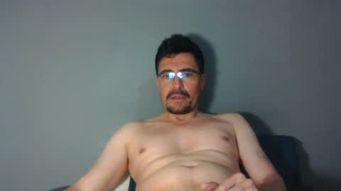Snapshot of rewing1908 chatting on June 22, 12:35 am rewing1908 online show from June 22, 12:35 am