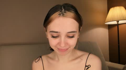 Elin online show from December 7, 4:42 am