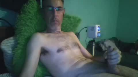 reyes_albert2006 online show from September 16, 11:00 am