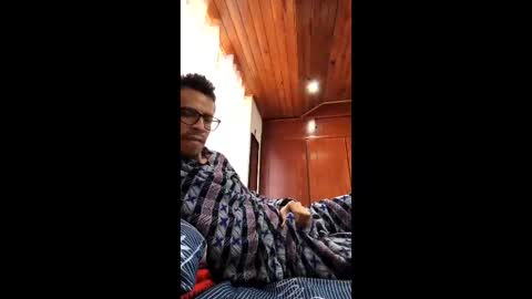 Snapshot of reyfons chatting on April 19, 1:21 pm Naruto Uchiha online show from April 19, 1:21 pm