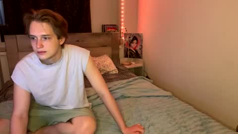 Lola online show from July 4, 10:16 pm
