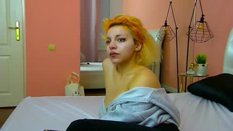 Rhea online show from February 6, 5:01 am