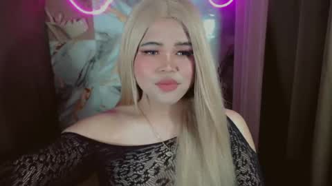        - mamerta online show from June 22, 3:47 am