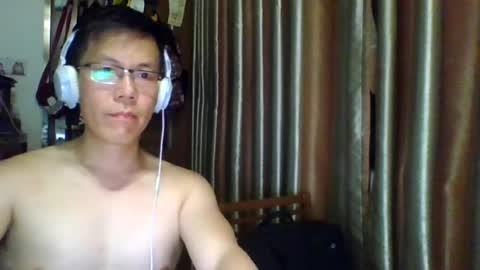 rhgfhdfhg1029 online show from July 18, 3:38 pm
