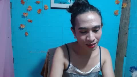 rhianesassy online show from December 23, 11:25 am