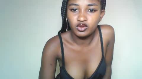 Snapshot of rhoanna chatting on June 14, 11:23 am rhoanna online show from June 14, 11:23 am