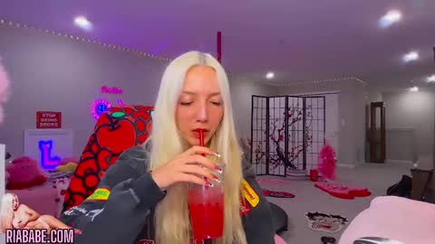 ria  online show from October 9, 2:31 am