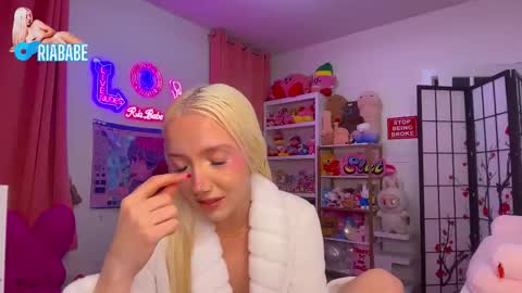 ria  online show from March 19, 2:48 am