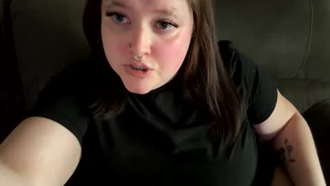 riah_babbie online show from July 18, 12:53 pm