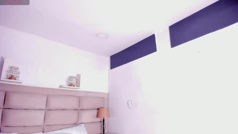 Snapshot of rianamanson chatting on January 16, 6:25 am Riana online show from January 16, 6:25 am