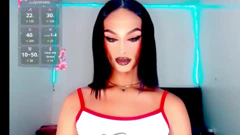 Snapshot of riannagarcia_ chatting on December 15, 10:58 pm Rianna Garcia online show from December 15, 10:58 pm