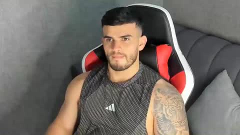 ricardogonzalez666 online show from January 14, 2:40 am