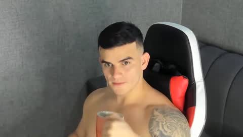 ricardogonzalez666 online show from January 29, 3:44 am