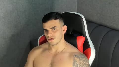 ricardogonzalez666 online show from February 3, 1:09 am