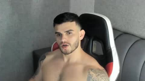 ricardogonzalez666 online show from March 2, 2:19 am