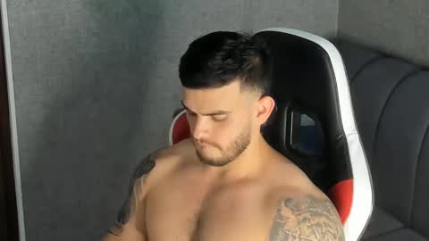 ricardogonzalez666 online show from March 2, 10:27 pm