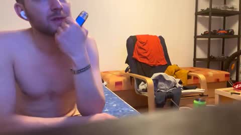 ricciardio online show from January 12, 4:40 pm