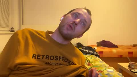 ricciardio online show from February 24, 7:09 pm