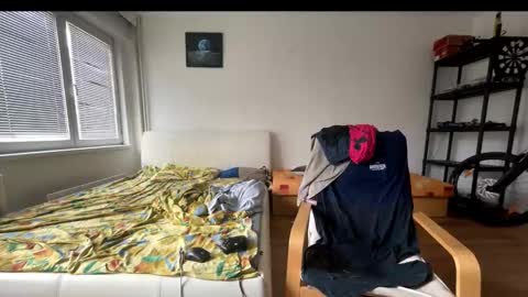 ricciardio online show from October 9, 10:35 am