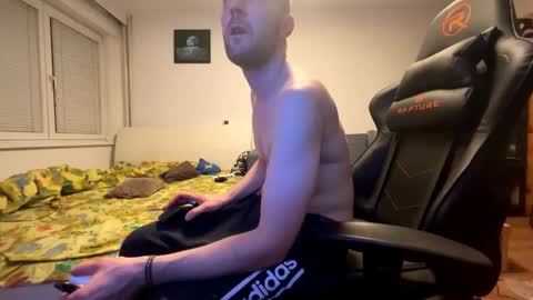 ricciardio online show from November 23, 11:04 pm