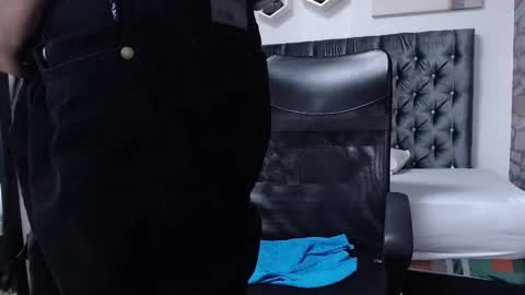 richar_voller online show from January 3, 2:30 pm