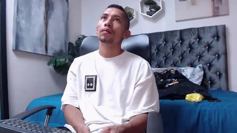 richar_voller online show from January 16, 11:15 am