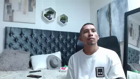 richar_voller online show from March 7, 2:45 pm