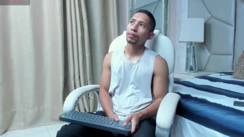 richar_voller online show from November 5, 11:21 am