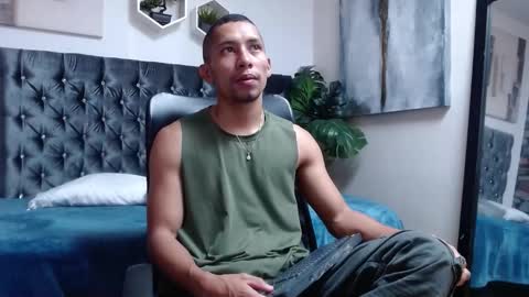 richar_voller online show from November 10, 11:20 am