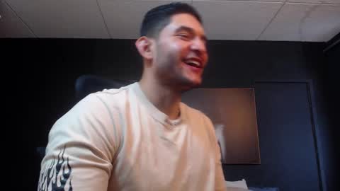 Ricardo online show from December 4, 1:31 pm