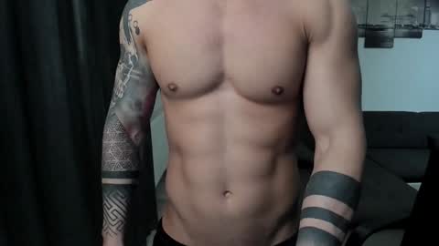 Snapshot of richarddarell chatting on January 24, 6:14 am RichardDarell online show from January 24, 6:14 am