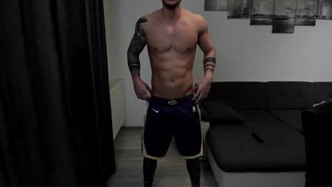 Snapshot of richarddarell chatting on February 1, 6:54 am RichardDarell online show from February 1, 6:54 am