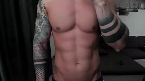 Snapshot of richarddarell chatting on February 17, 4:53 am RichardDarell online show from February 17, 4:53 am