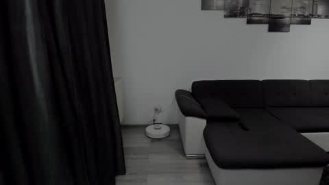 Snapshot of richarddarell chatting on February 19, 6:00 am RichardDarell online show from February 19, 6:00 am