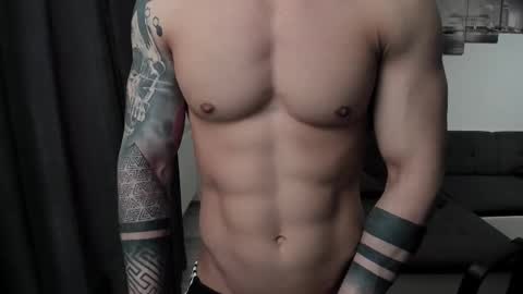 Snapshot of richarddarell chatting on March 11, 7:15 am RichardDarell online show from March 11, 7:15 am