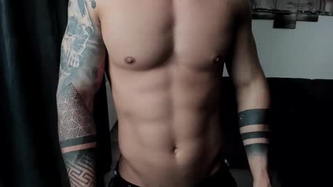 Snapshot of richarddarell chatting on September 28, 5:13 am RichardDarell online show from September 28, 5:13 am