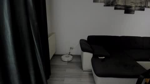 Snapshot of richarddarell chatting on October 6, 4:43 am RichardDarell online show from October 6, 4:43 am